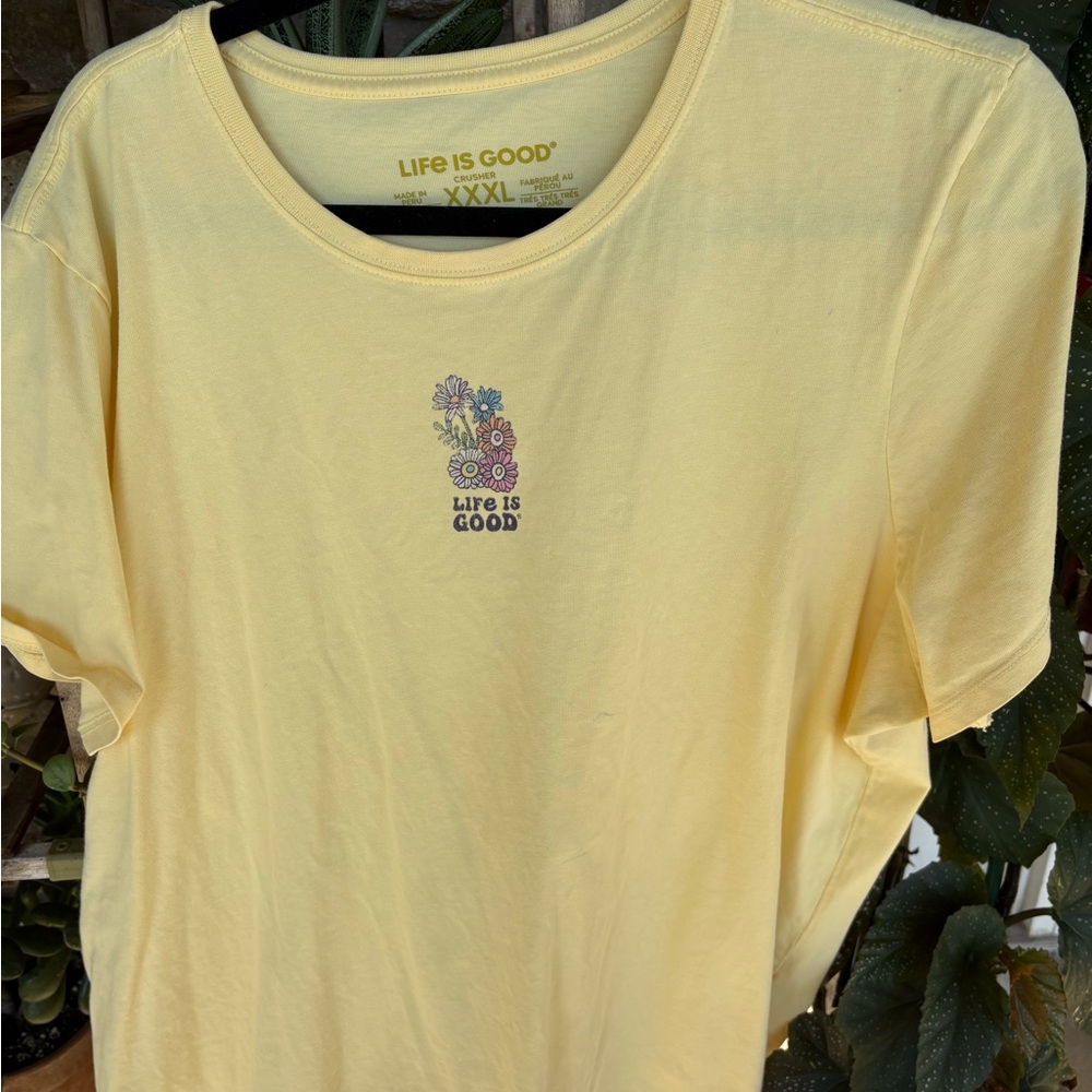 Life Is Good Cream T-Shirt with Floral Design - Picture 2 of 2
